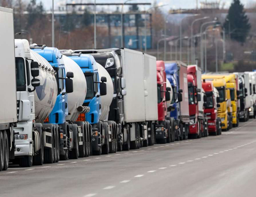 БАЊАЛУКА, 30. ЈАНУАРА /СРНА/ - Пленум Конзорцијума "Логистика БиХ" одлучиће данас о томе да ли ће бити обустављене или настављене блокаде теретних терминала на границама са земљама ЕУ, изјавио је Игор Бебен из овог конзорцијума.