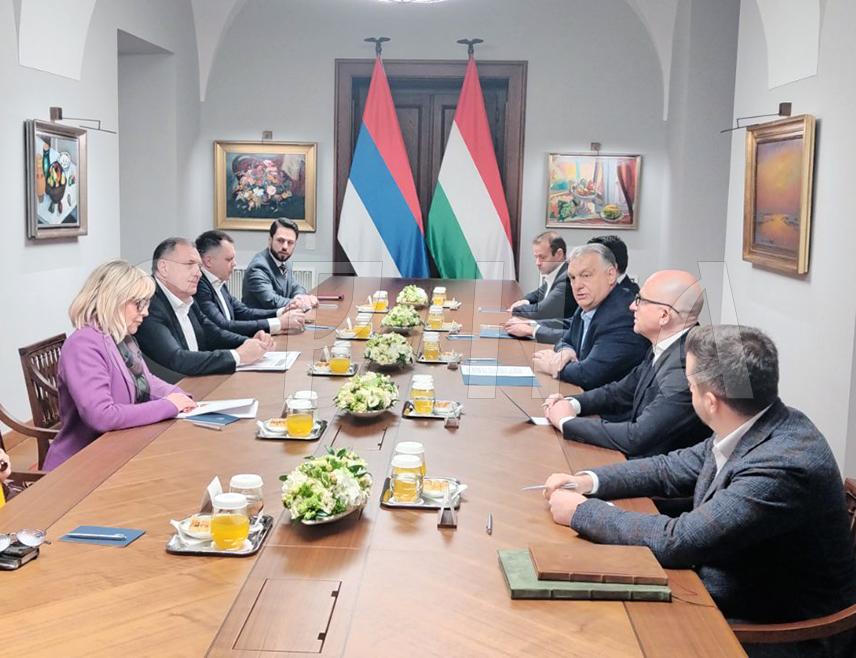 БУДИМПЕШТА, 31. ЈАНУАРА /СРНА/ - Вршилац дужности предсједника Републике Српске Ана Тришић Бабић и лидер СНСД-а Милорад Додик састали су се данас у Будимпешти са премијером Мађарске Виктором Орбаном.