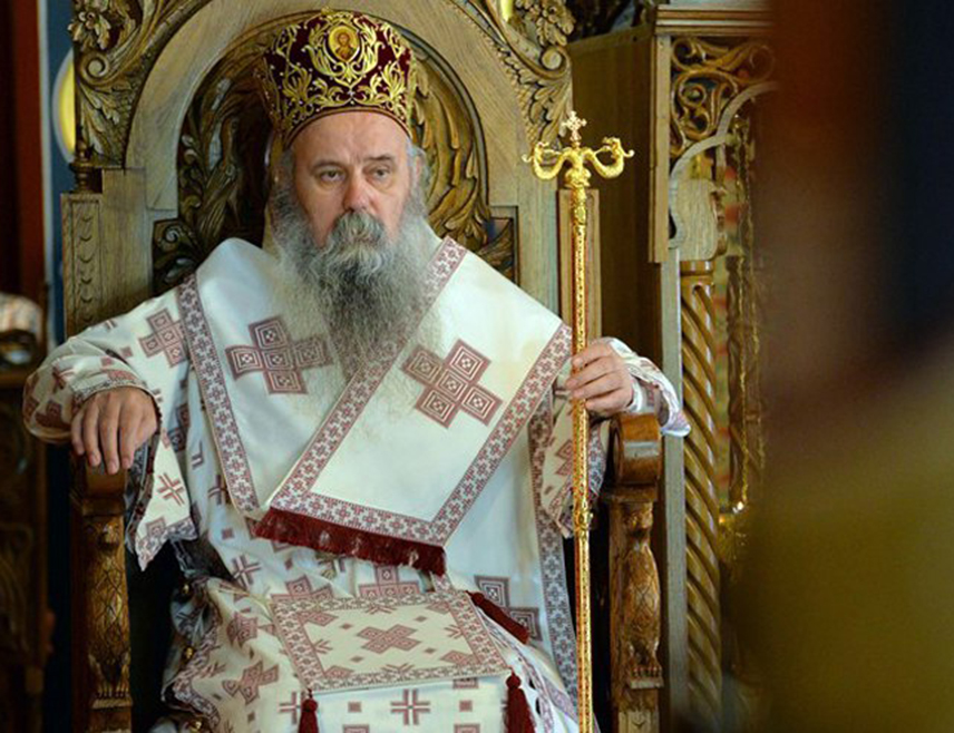 БИЈЕЉИНА, 2. ФЕБРУАРА /СРНА/ - Његово високопреосвештенство митрополит зворничко тузлански Фотије назвао је "џамијањем цркве" отимање православних цркава и гробаља у Федерацији БиХ /ФБиХ/.