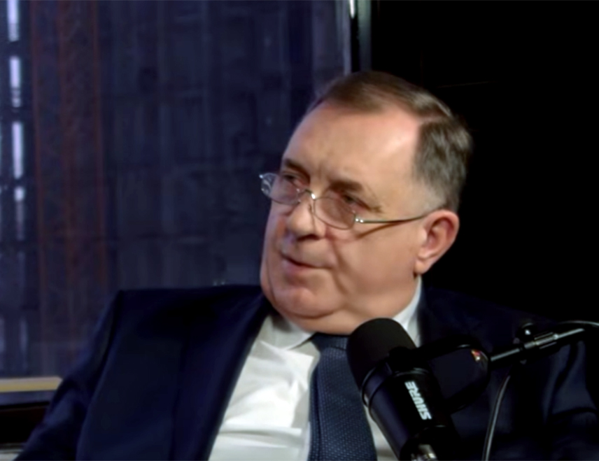 ЈЕРУСАЛИМ, 2. ФЕБРУАРА /СРНА/ - Предсједник СНСД-а Милорад Додик изразио је увјерење да ће предсједник САД Доналд Трамп увидјети неправду која се чини Србима и помоћи да се она исправи.