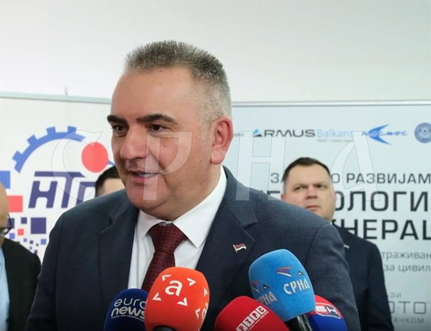 BANJA LUKA, FEBRUARY 4 /SRNA/ - Prime Minister of the Republika Srpska Savo Minić today denied media reports claiming that the accounts of the Banja Luka-based company Kosmos had been blocked.