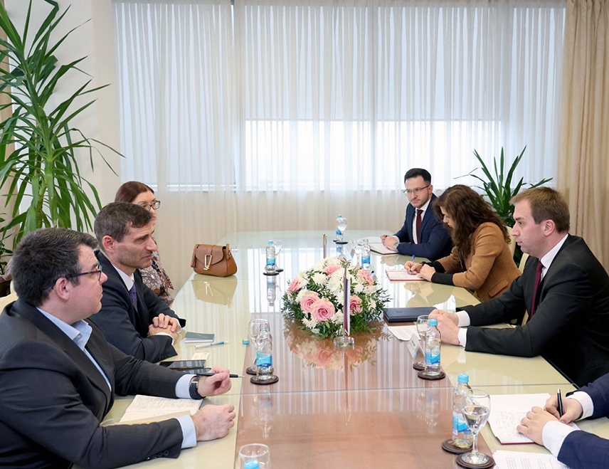 BANJA LUKA, FEBRUARY 4 /SRNA/ - The Ministry of Justice of Republika Srpska is committed to strengthening the independence, professionalism, and efficiency of the judicial system; legal certainty and the consistent application of the law are the foundation of stability and citizens' trust in institutions, Minister Goran Selak stated at today's meeting in Banja Luka with representatives of the US Embassy in BiH.