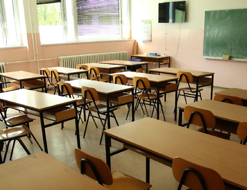 БАЊАЛУКА, 5. ФЕБРУАРА /СРНА/ - Безбједност у основним и средњим школама у Републици Српској је повољна, а константно се доносе нове мјере чији је акценат на превенцији и унапређењу безбједносне ситуације, рекла је директор Педагошког завода Републике Српске Слађана Танасић.