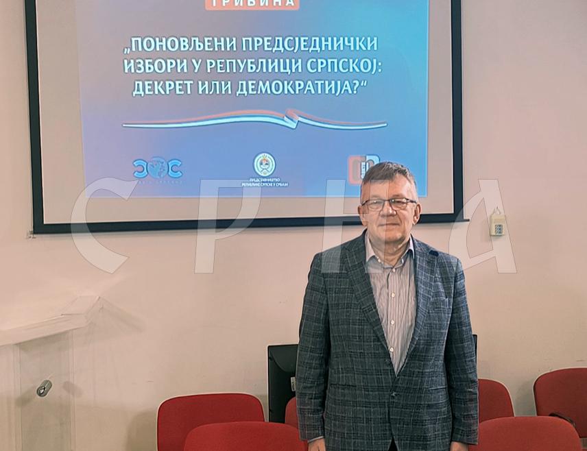 БЕОГРАД, 5. ФЕБРУАРА /СРНА/ - Декан Факултета безбједносних наука у Бањалуци Предраг Ћеранић оцијенио је да посјета делегације Републике Српске Вашингтону и присуство предсједника СНСД-а Милорада Додика на Молитвеном доручку представљају велику диппломатску побједу Српске, коју на посредан начин потврђују и у политичком Сарајеву.