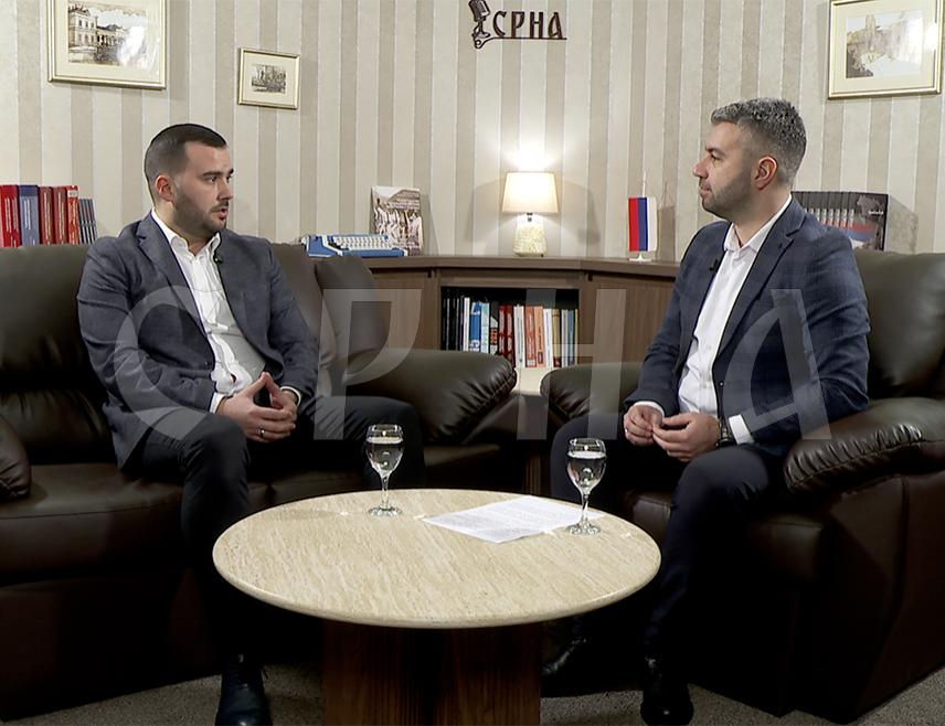 БАЊАЛУКА, 6. ФЕБРУАРА /СРНА/ - Одборник СНСД-а у Скупштини града Бањалука Богољуб Зељковић изјавио је Срни да је овом граду потребан нови парк између Паприковца и Лауша, с обзиром на број становника, дјеце и нових стамбених објеката.