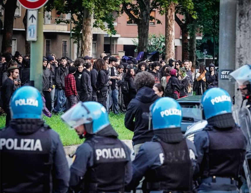 РИМ, 5. ФЕБРУАРА /СРНА/ - Влада Италије усвојила је уредбу према којој ће привремено моћи да приведе сумњиве изгреднике прије уличних скупова да би их спријечила да шире немире.