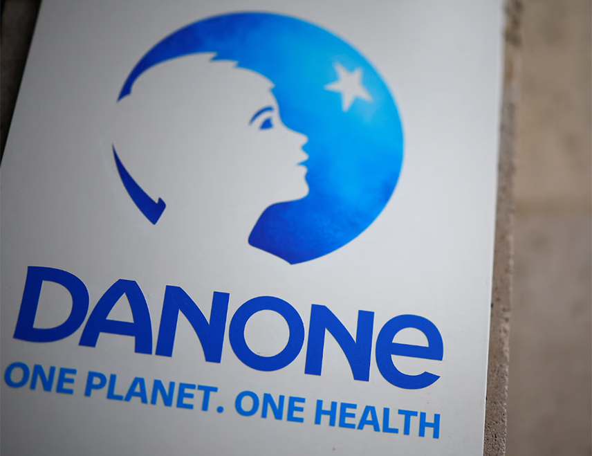 БЕЧ, 5. ФЕБРУАРА /СРНА/ - Компанија "Даноне" повлачи више од 120 серија формуле за бебе у Аустрији због могуће контаминације токсином цереулидом, објавио је "Блумберг њуз".