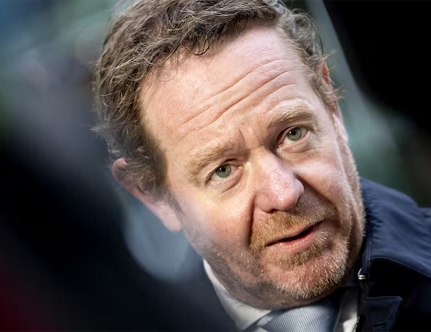 АМСТЕРДАМ, 6. ФЕБРУАРА /СРНА - РИА Новости/ - Између Русије и НАТО-а није било сукоба, а Алијанса је беспотребно застрашивала себе, изјавио је холански министар спољних послова Давид ван Вел.