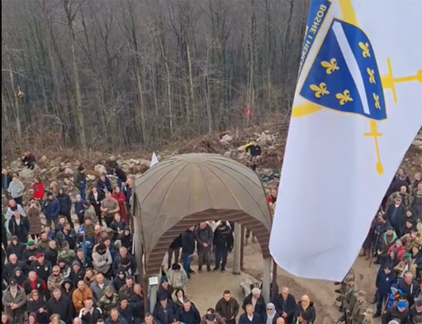 ИСТОЧНО САРАЈЕВО, 8. ФЕБРУАРА /СРНА/ - Представници борачких организација Источно Ново Сарајево и Пале најоштрије су осудили ескалацију радикализма у Федерацији БиХ /ФБиХ/, а посебно скуп у Хасином Врху код Бихаћа на којем су бошњачки екстремисти уз ратне покличе и пуцњаву из ватреног оружја узнемирили становништо оближњих српских повратничких села.