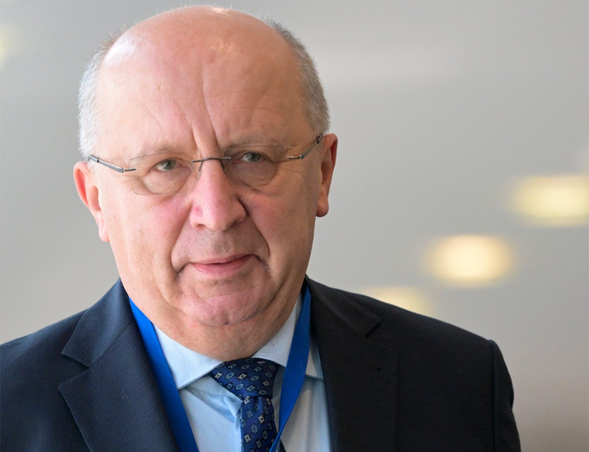 БРИСЕЛ, 10. ФЕБРУАРА /СРНА/ - Европски комесар за одбрану Андријус Кубилијус изјавио је да издаци за одбрану у ЕУ могу достићи просјечно готово 700 милијарди евра годишње током наредних десет година.