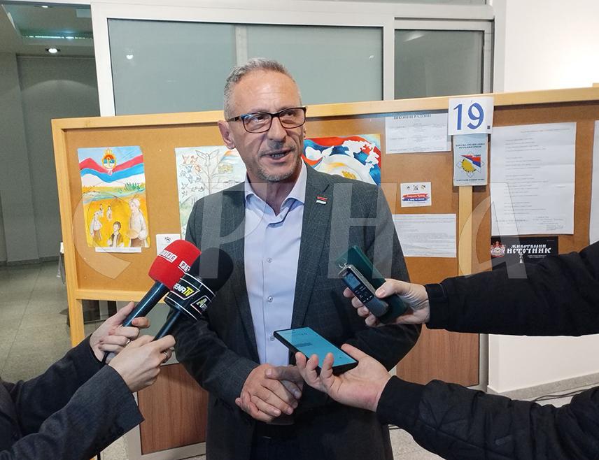 БИЈЕЉИНА, 11. ФЕБРУАРА /СРНА/ - Министар рада и борачко-инвалидске заштите Републике Српске Радан Остојић позвао је вечерас из Бијељине да се у Српској његују традиција и култура сјећања на важне датуме из херојске српске историје и борбе за слободу.