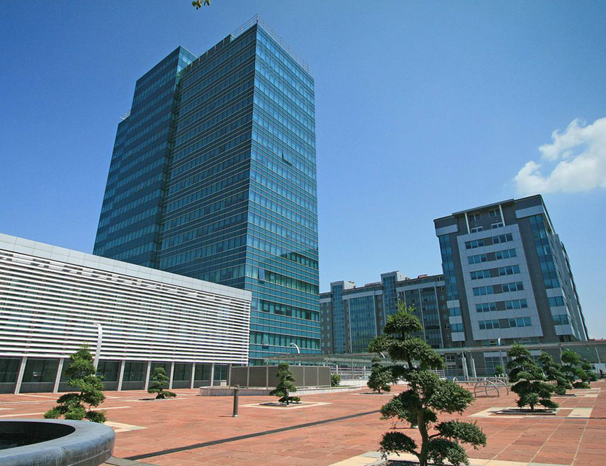 БАЊАЛУКА, 12. ФЕБРУАРА /СРНА/ - Савјет за стране инвеститоре, као савјетодавно тијело Владе Републике Српске, успоставио је стални дијалог између страних инвеститора и републичких институција с циљем побољшања пословног амбијента и повећања обима страних улагања, речено је Срни у Министарству привреде и предузетништва.