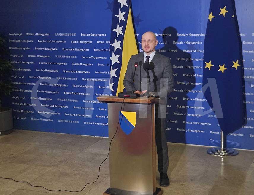 SARAJEVO, FEBRUARY 13 /SRNA/ – Deputy Chair of the Constitutional-Legal Committee of the House of Representatives of the BiH Parliamentary Assembly Milan Petković says he hopes that the Constitutional Court of BiH will acknowledge that the highest legislative body in BiH has taken an official position that no one else, regardless of their office, can pass laws except the Parliamentary Assembly of BiH.