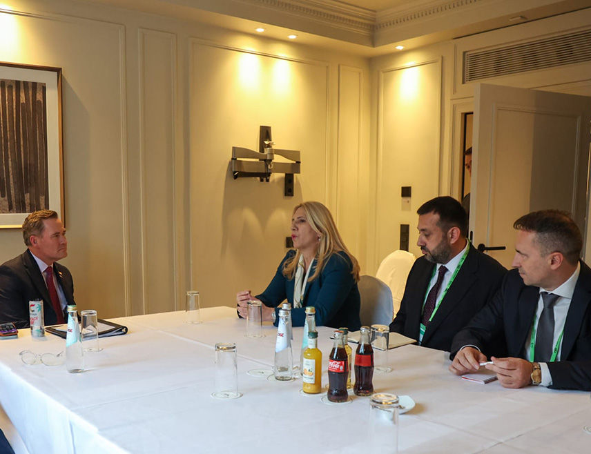 MUNICH, FEBRUARY 13 /SRNA/ - In a meeting with the U.S. Ambassador to the UN, Mike Waltz, the Serb member of the Presidency of BiH, Željka Cvijanović, expressed her confidence that under the leadership of U.S. President Donald Trump, rational solutions can be found for many challenges both in BiH and across the entire region.