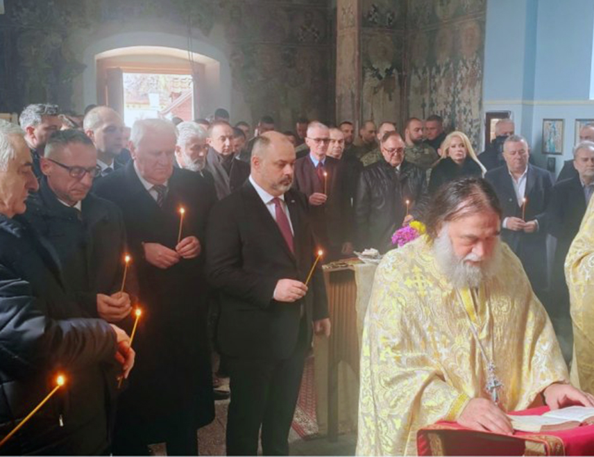 ВИШЕГРАД, 14. ФЕБРУАРА /СРНА/ - У Добруну је почело обиљежавање Дана државности Србије и Републике Српске, као и Дана сјећања на Први српски устанак и све српске борце ослободилачких ратова.