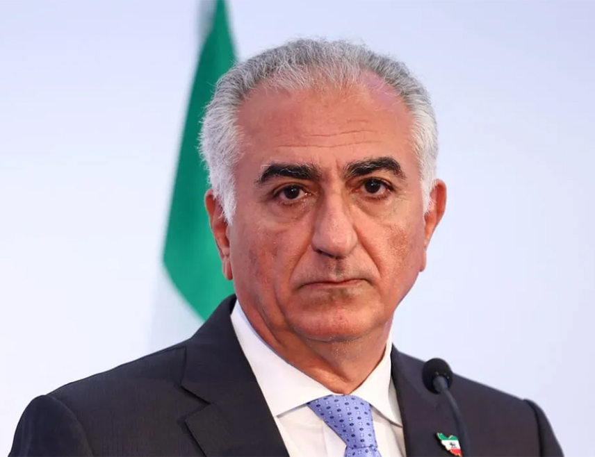 МИНХЕН, 14. ФЕБРУАРА /СРНА-Ројтерс/ - Ирански опозиционар Реза Пахлави изјавио је да би америчка војна интервенција у Ирану могла да спасе животе и позвао администрацију америчког предсједника Доналда Трампа да не преговара сувише дуго са клерикалним владарима у Техерану.