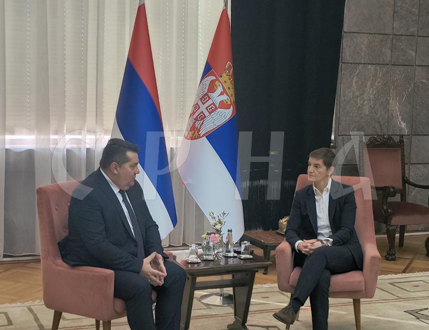 БЕОГРАД, 16. ФЕБРУАРА /СРНА/ - Предсједници народних скупштина Републике Српске и Србије Ненад Стевандић и Ана Брнабић изразили су данас у Београду забринутост због нескривене усташко-нацистичке идеологије у региону.