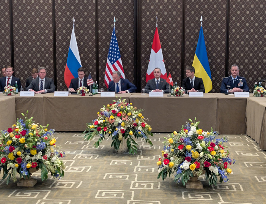 ЖЕНЕВА, 18. ФЕБРУАРА /СРНА/ - Трилатерални преговори САД, Русије и Украјине у Женеви о рјешењвању украјинске кризе завршени су и данас неће бити настављени, рекао је извор агенцији РИА "Новости".