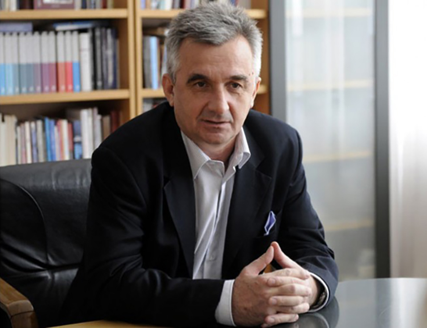 БЕОГРАД, 18. ФЕБРУАРА /СРНА/ - Потпредсједник Скупштине Србије Јован Јањић рекао је за Срну да је избор Синише Карана за предсједника Републике Српске израз недвосмислене воље српског народа у Српској и то не може нико да оспори упркос разним покушајума, те да је увјерен да ће Каран слиједити ту вољу народа.