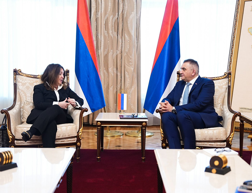 БАЊАЛУКА, 19. ФЕБРУАРА /СРНА/ - Предсједник Владе Републике Српске Саво Минић изјавио је данас да је Италија један од најзначајнијих спољнотрговинских партнера и инвеститора у Српској и да постоји значајан простор за додатно унапређење економских односа и сарадње, поготово у области пољопривреде.