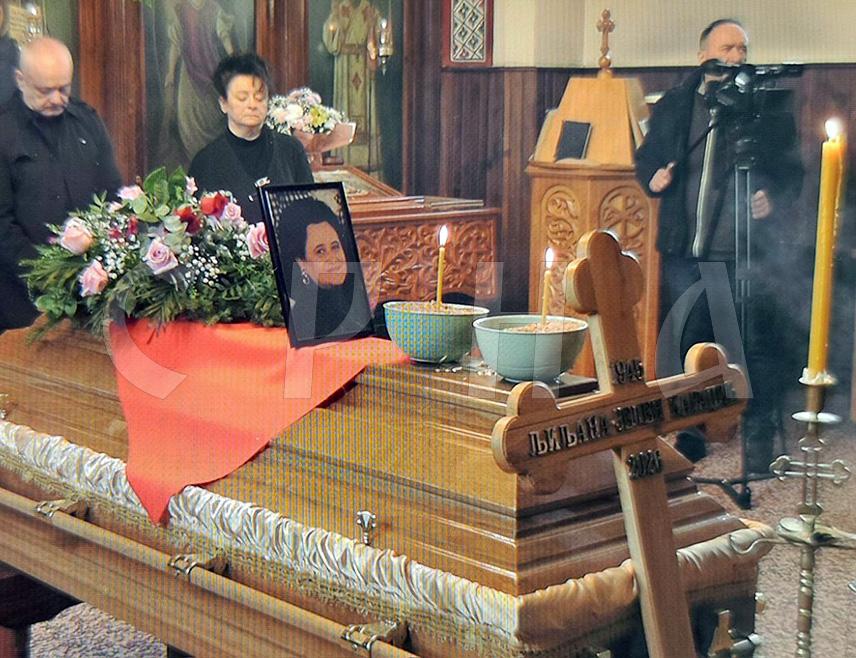 ПАЛЕ, 20. ФЕБРУАРА /СРНА/ - Опијело Љиљани Зелен Караџић, супрузи првог предсједника Републике Српске Радована Караџића, служено је данас у цркви Успења Пресвете Богородице на Палама у присуству лидера СНСД-а Милорада Додика.