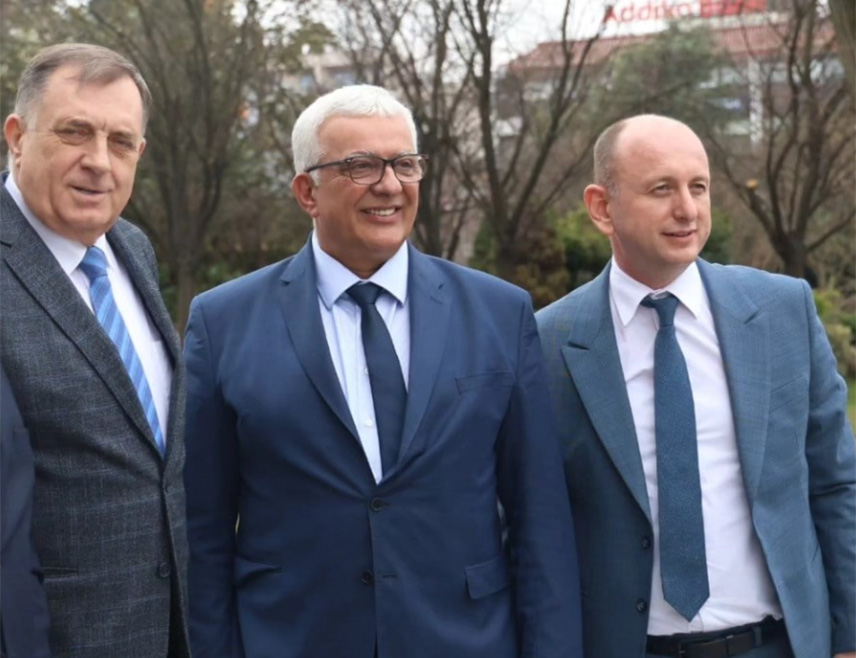 BANJA LUKA – SNSD leader Milorad Dodik said that Andrija Mandić and Milan Knežević were politically targeted through the courts, but today they received human, moral, and political satisfaction after the Court of Appeals upheld the acquittal in the "coup d'état" case.