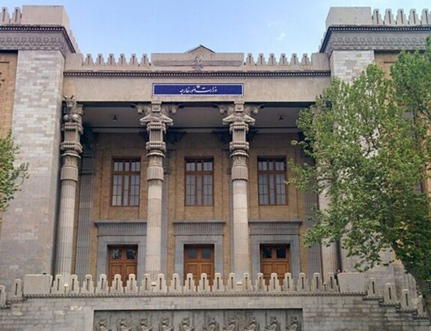 ТЕХЕРАН, 21. ФЕБРУАРА /СРНА/ - Иран је прогласио поморске и ваздухопловне снаге свих чланица ЕУ терористичким организацијама, након што је блок додао Корпус исламске револуционарне гарде на своју листу терористичких организација, саопштило је иранско Министарство спољних послова.