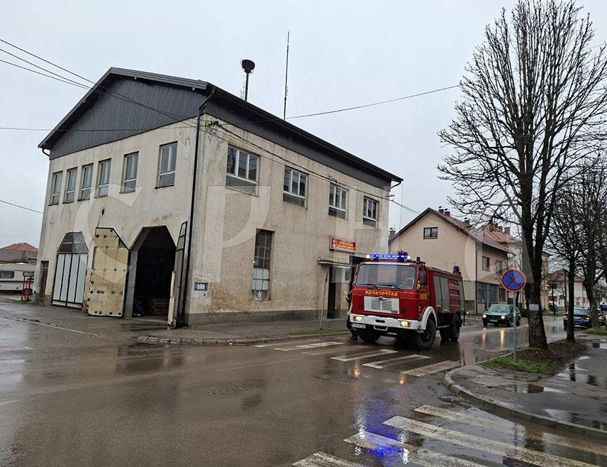 ШАМАЦ, 23. ФЕБРУАРА /СРНА/ - Tериторијална ватрогасна јединица Шамац имала је од почетка године 15 интервенција на гашењу пожара и 14 техничких интервенција приликом саобраћајних несрећа, рекао је Срни старјешина те јединице Слободан Миловановић.