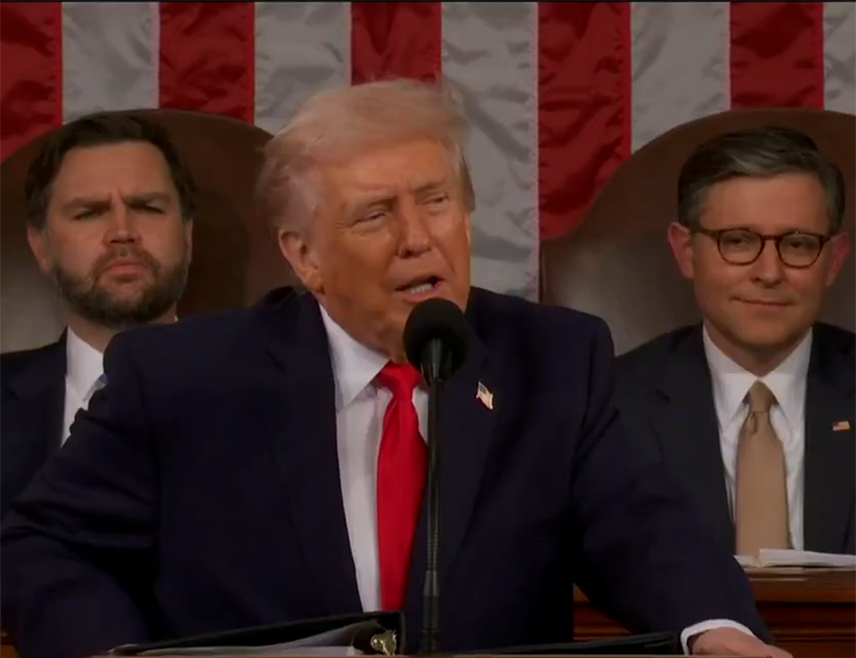 ВАШИНГТОН, 25. ФЕБРУАРА /СРНА/ - Амерички предсједник Доналд Tрамп оборио је рекорд за најдужи говор пред члановима оба дома Конгреса Сједињених Америчких Држава који је трајао сат и 47 минута, осам минута дуже од његовог говора у марту прошле године.