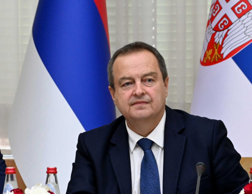 БЕОГРАД, 26. ФЕБРУАРА /СРНА/ - Предсједник Србије Александар Вучић рекао је да је јутрос посјетио министра унутрашњих послова Ивицу Дачићу и да је боље.