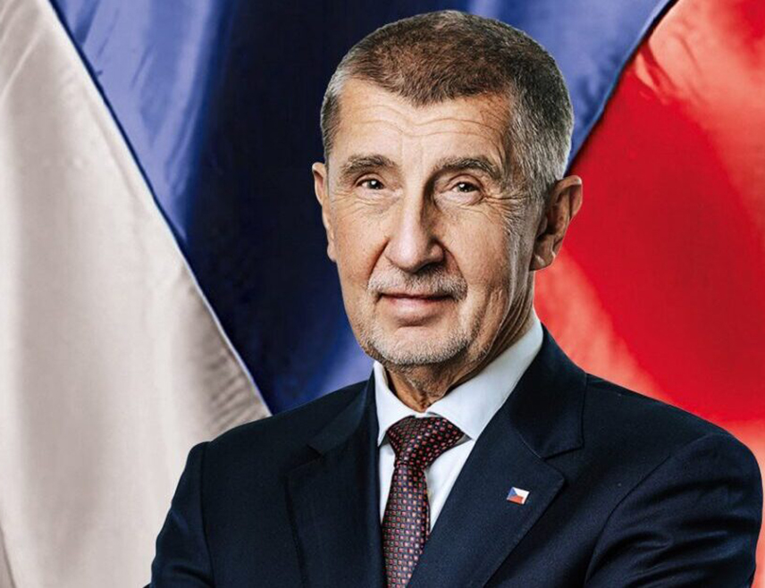 ПРАГ, 26. ФЕБРУАРA /СРНА-Ројтерс/ - Чешка сигурно неће кренути путем повећања војних издатака упркос циљевима НАТО-а, изјавио је чешки премијер Андреј Бабиш.