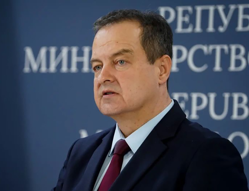 БЕОГРАД, 27. ФЕБРУАРА /СРНА/ - Од првог дана хоспитализације министра унутрашњих послова Србије Ивице Дачића пристигао је велики број порука подршке из земље и иностранства, међу којима и од руског министра спољних послова Сергеја Лаврова и лидера СНСД-а Милорада Додика, саопштено је из Министарства.