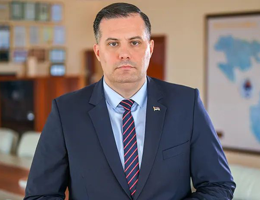 БЕОГРАД, 27. ФЕБРУАРА /СРНА/ - Министар за просторно уређење, грађевинарство и екологију Републике Српске Бојан Випотник рекао је да су одлука о оснивању Републике Српске и снага првог Устава вјечни пламен на српском огњишту.