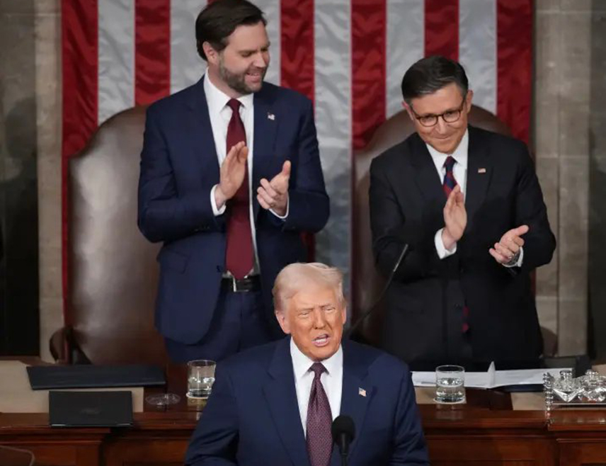 ВАШИНГТОН, 28. ФЕБРУАРА /СРНА/ - Амерички предсједник Доналд Трамп саопштио је да су Сједињене Државе покренуле велике војне операције у Ирану и поручио да Исламска Република никада не може имати нуклеарно оружје.