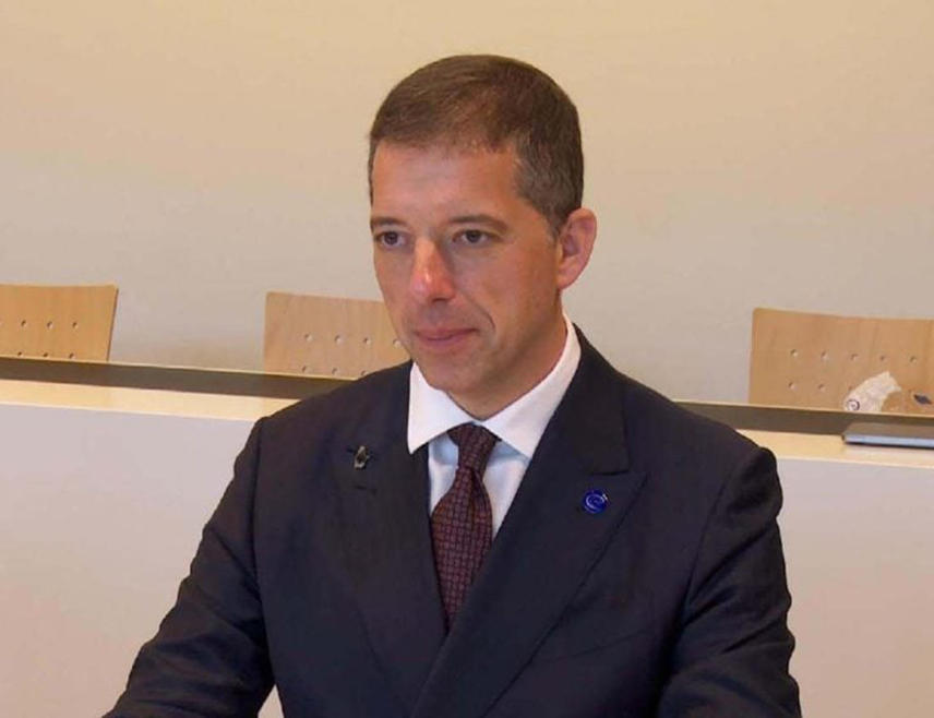 БЕОГРАД, 28. ФЕБРУАРА /СРНА/ - Држављани Србије у Ирану, који се затекну у зони борбених дејстава, треба да иду у склоништа и прате инструкције локалних власти и препоруку Амбасаде Србије како би осигурали безбједност, рекао је министар спољних послова Србије Марко Ђурић.