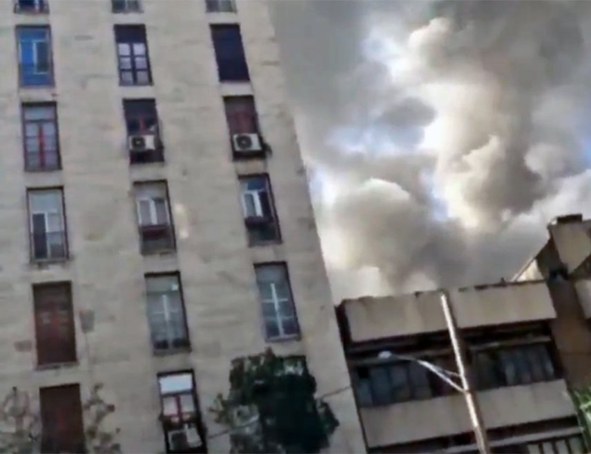 ВАШИНГТОН, 28. ФЕБРУАРА /СРНА/ - Мете америчких удара на Иран укључивале су зграду парламента у Техерану и комплекс иранског врховног вјерског вође ајатолаха Алија Хаменеија, јавио је "Фокс њуз".