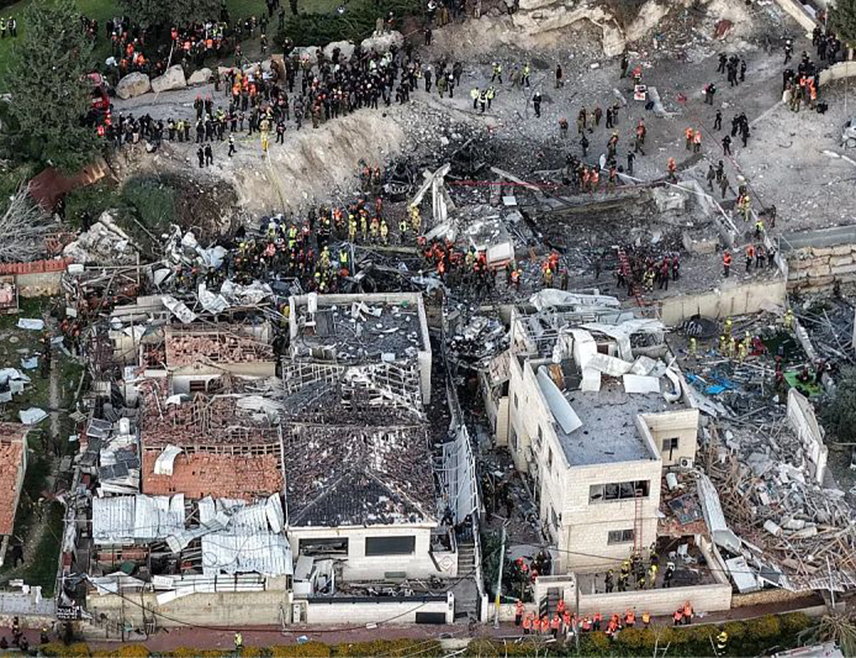 ДОХА, 2. МАРТА /СРНА/ - Сједињене Америчке Државе, Бахреин, Јордан, Кувајт, Катар, Саудијска Арабија и Уједињени Арапски Емирати издали су заједничко саопштење у којем снажно осуђују "неселективне и безобзирне нападе ракетама и дроновима" које Иран изводи на Блиском истоку, преноси данас Ал Џазира.