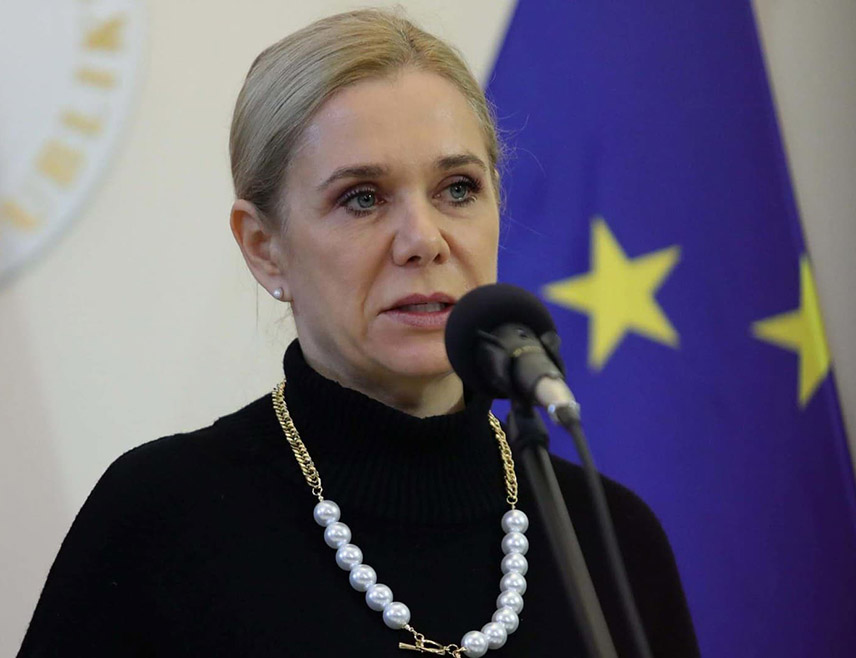 БРАТИСЛАВА, 3. МАРТА /СРНА - РИА Новости/ — Украјина је поново помјерила рок за наставак испорука нафте преко нафтовода "Дружба" ка Словачкој, рекла је словачки министар економије Дениса Сакова.