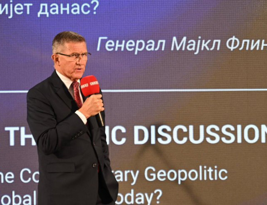 БАЊАЛУКА, 3. МАРТА /СРНА/ - Амерички генерал Мајкл Флин изјавио је данас у Бањалуци да постоје многе сличности између САД и Републике Српске, између осталог, жеља за независношћу, али и храброст.