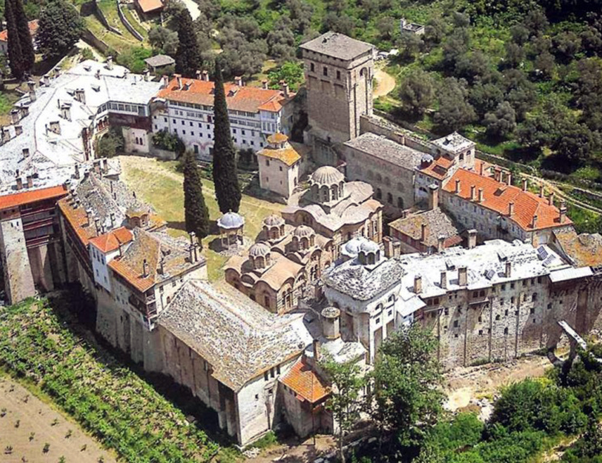 БЕОГРАД, 3. МАРТА /СРНА/ - Министарство културе Србије у свом буџету опредијелило је 1.180.956 евра за радове на објектима манастира Хиландар.