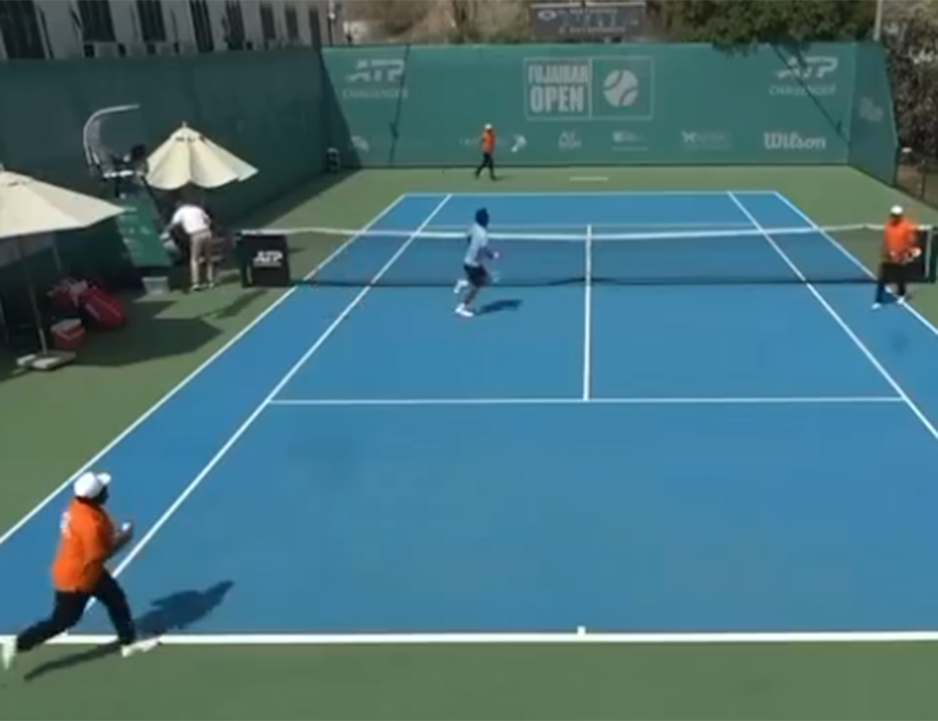 ФУЏЕЈРА, 3. МАРТА /СРНА/ - Играчи и службене особе на АTП челенџер турниру у Фуџејри у Уједињеним Арапским Емиратима побјегли су данас са терена због пожара који је избио након напада иранског дрона, пренио је "Би-би-си спорт".