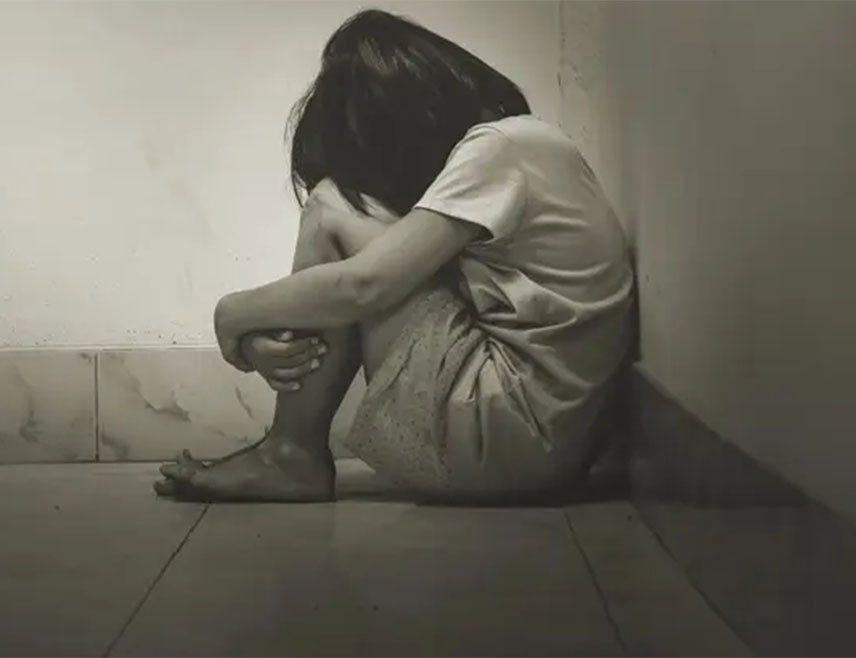 ПРИЈЕДОР, 7. МАРТА /СРНА/ - Полицијска управа Приједор интензивно и у континуитету спроводи активности процесуирања починилаца сексуалне злоупотребе и искориштавања дјеце и наглашава значај сарадње с грађанима, посебно с родитељима и школама у откривању тих кривичних дјела и починилаца, изјавио је Срни инспектор за високотехнолошки криминалитет у овој управи Јован Миљковић.