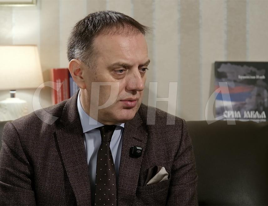 БАЊАЛУКА, 7. МАРТА /СРНА/ – Ограничење боравка професионалних возача из БиХ у земљама ЕУ представља велики проблем за привреду и може довести до поскупљења транспортних услуга и губитка конкурентности домаћих компанија, изјавио је Срни предсједник Привредне коморе Републике Српске Горан Рачић.