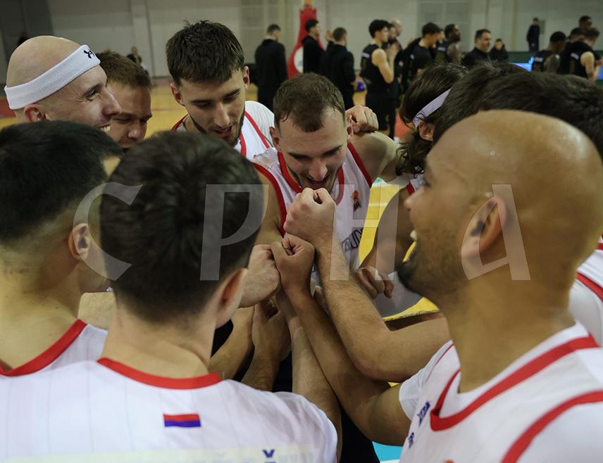 ПАЛЕ, 5. МАРТА /СРНА/ - Кошаркаши "Јахорине" са Пала побиједили су вечерас екипу "ТФТ " из Скопља резултатом 92:84 у регионалном дијелу АБА два лиге.