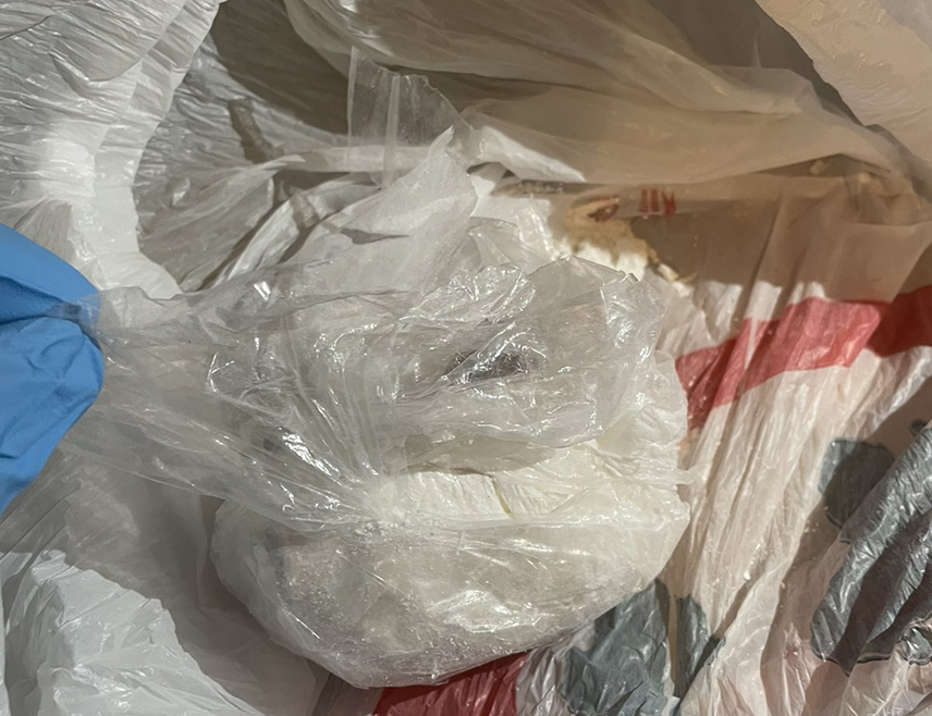 БАЊАЛУКА, 8. МАРТА /СРНА/ - Полиција је ухапсила лице из Бањалуке чији су иницијали Б.С., од којег је одузето 1,3 килограма кокаина.