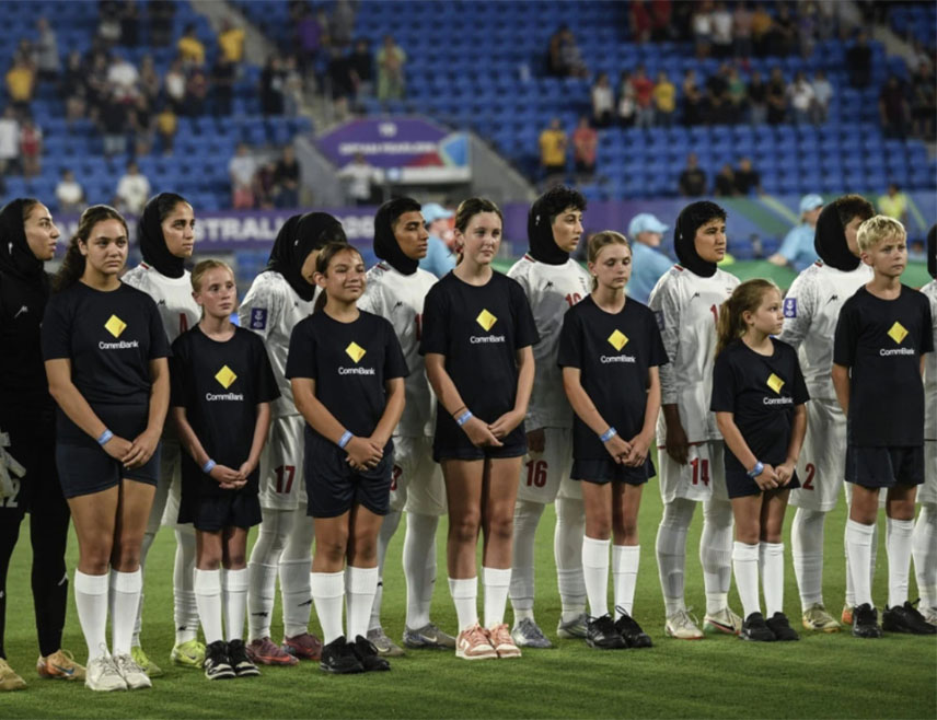 ВАШИНГТОН, 9. МАРТА /СРНА/ - Власти Аустралије праве ужасну хуманитарну грешку дозвољавањем да се иранска женска фудбалска репрезентација на силу врати у Иран, поручио је предсједник САД Доналд Трамп.