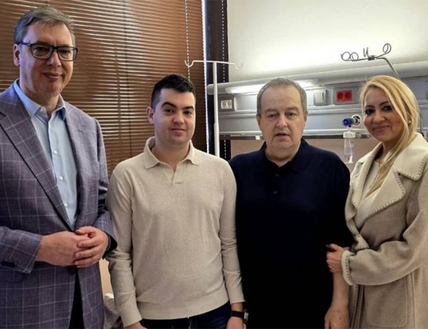 БЕОГРАД, 10. МАРТА /СРНА/ - Министар унутрашњих послова Србије Ивица Дачић изашао је данас из болнице послије двије седмице лијечења.