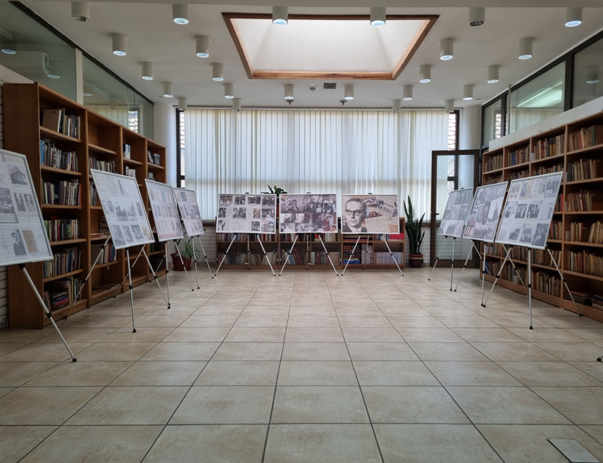 БИЈЕЉИНА, 11. МАРТА /СРНА/ - У Народној библиотеци "Филип Вишњић" данас је отворена изложба "Иво Андрић - нобеловац" аутора Маје Дејановић.