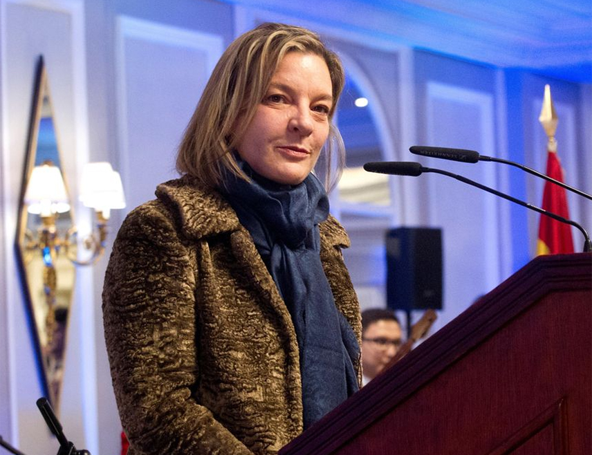 МАДРИД, 11. МАРТА /СРНА - РИА Новости/ - Влада Шпаније опозвала је и разријешила дужности шпанског амбасадора у Израелу Ану Марију Саломон Перез, наведено је у указу шпанског Министарства спољних послова.