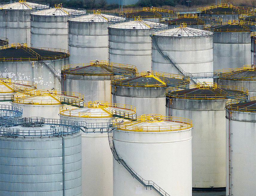 БЕРЛИН, 11. МАРТА /СРНА/ - Њемачка се спрема да ослободи дио својих националних резерви нафте, јер цијене енергије расту у околностима рата у Ирану, изјавила је њемачки министар енергетике Катерина Рајхе.